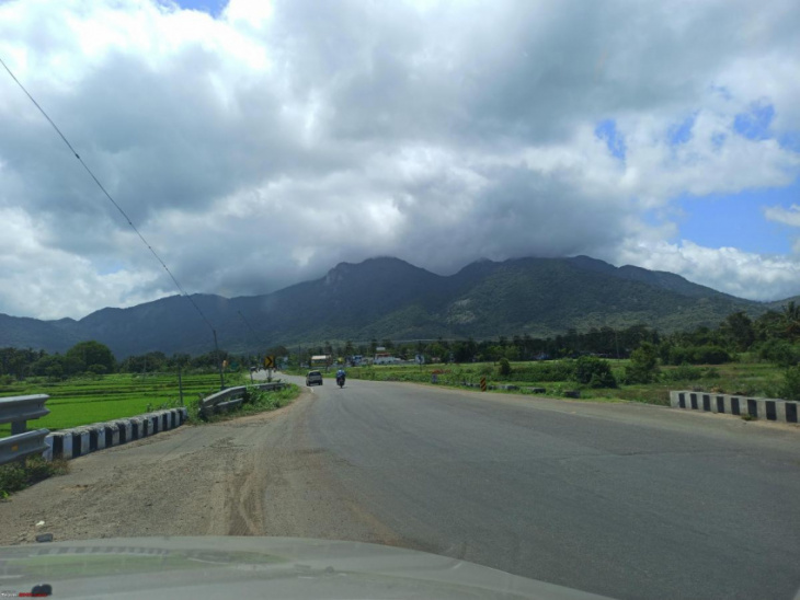 took my 4.5 lakh km run hyundai elantra on a kerala-bangalore road trip