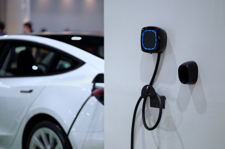 how to, android, how to charge your electric car at home