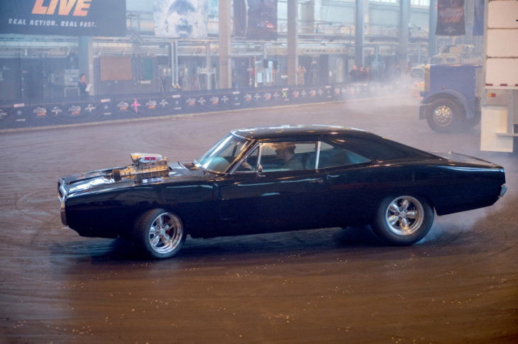 dodge is selling new carbon fiber 1970 charger bodies