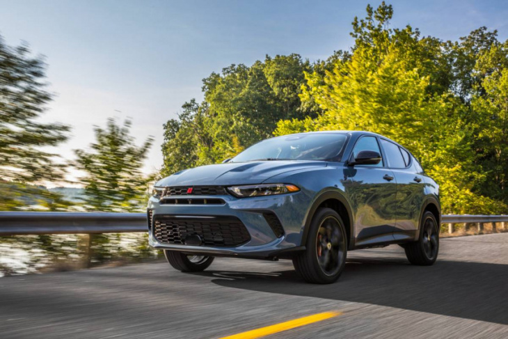 amazon, android, 2023 dodge hornet: performance-oriented small suv lands under $30,000