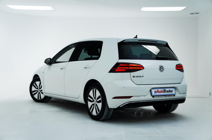 how do you charge a volkswagen e-golf?