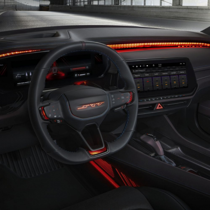 dodge charger daytona srt concept is an ev with a hellcat soundtrack and a shiftable transmission