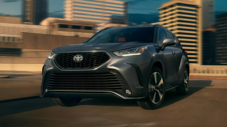 is the 2023 toyota highlander limited suv luxurious enough for you?