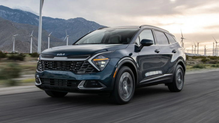 how much does the 2023 kia sportage phev cost?