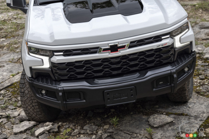 chevrolet busts out 2023 silverado zr2 bison