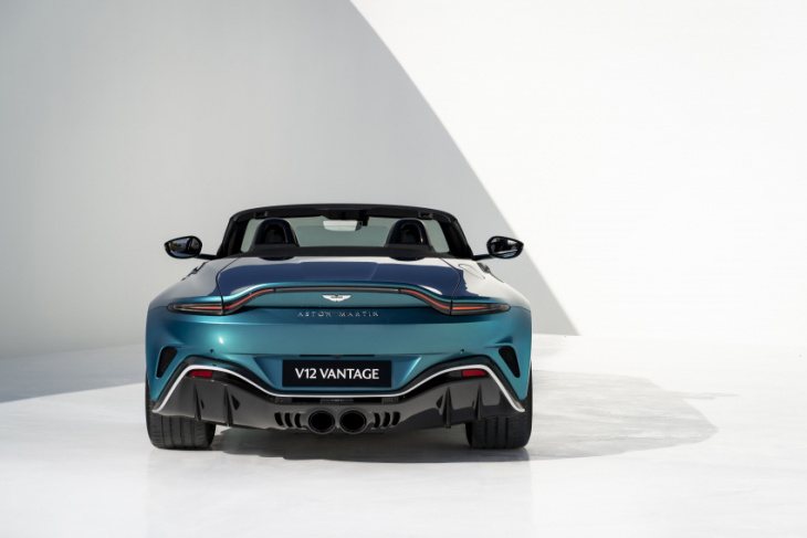 gallery: 2023 aston martin v12 vantage roadster
