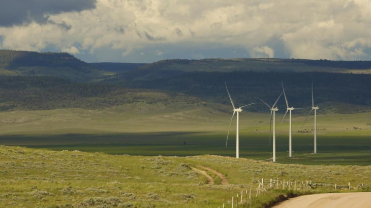 wind energy and golden eagles collide in the u.s. west