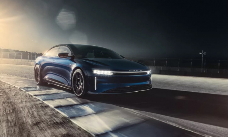 the lucid air sapphire is a mad electric super sedan