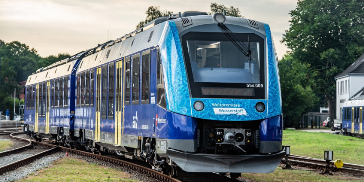 hydrogen train network goes live in germany