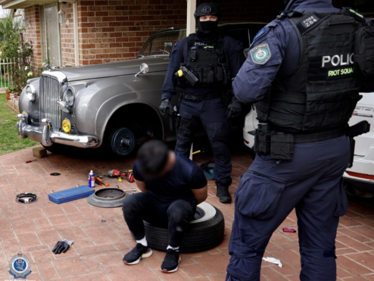 australian border police find $100m in drugs smuggled inside a vintage bentley