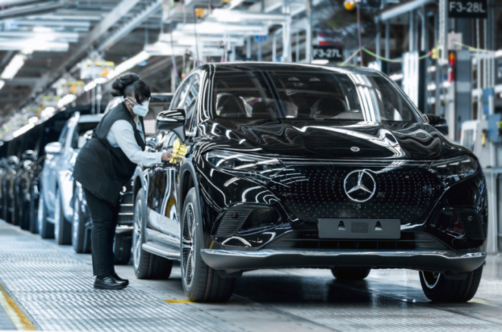 mercedes-benz starts assembly of eqs suv in the us