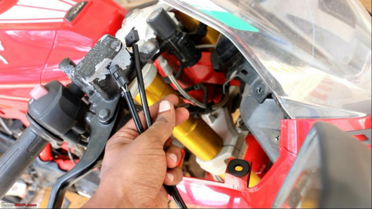 diy: replacing the brake switch on a tvs apache rr 310