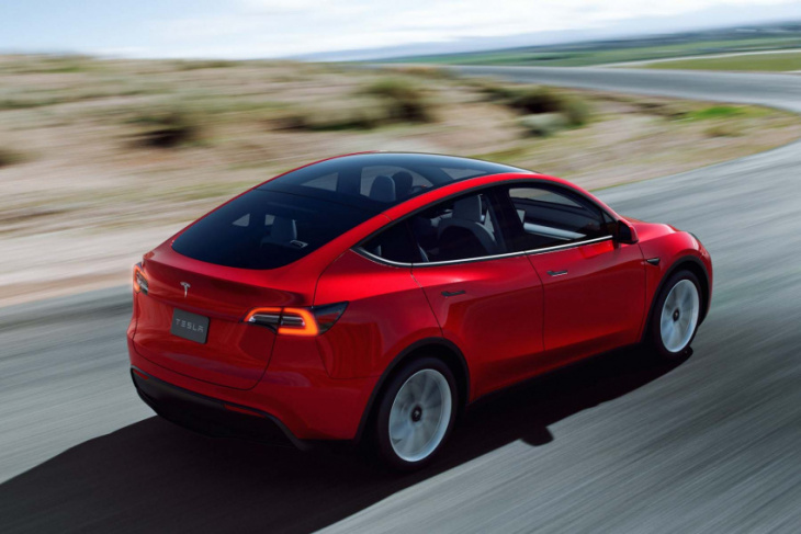 tesla hit with proposed class-action over phantom braking issue