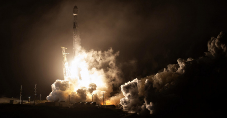 reused spacex rocket completes 57th operational starlink launch