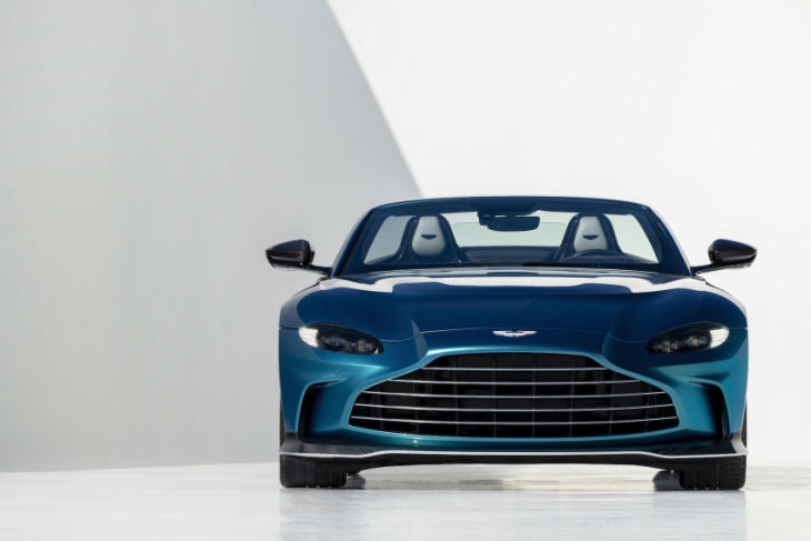geely buys 7.6% stake in aston martin