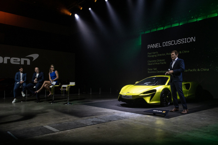 mclaren artura supercar marks new chapter in tech and performance… and we promise it’s quite a green car