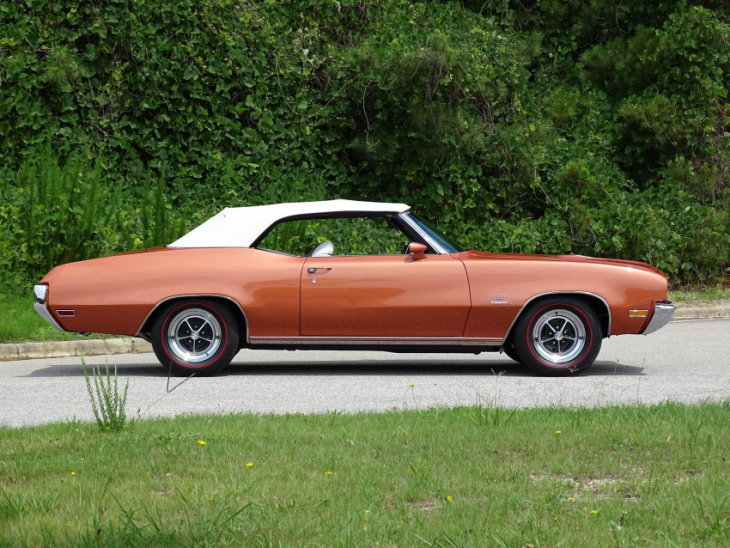 stage 1 buick gran sport takes center stage at the raleigh classic auction