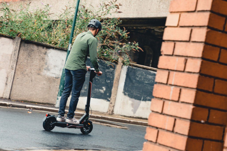 ducati pro 3 e-scooter review - move electric