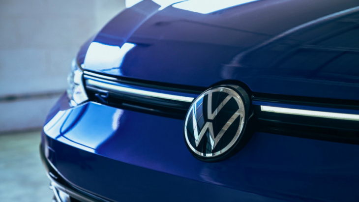 2023 volkswagen golf r 20th anniversary edition revealed with sunroof delete