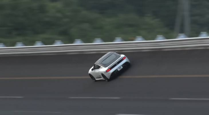 watch this modified 2023 nissan z hit 177 mph