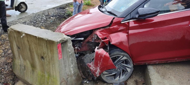 hyundai i20 crash due to tyre burst: disappointing bluelink experience