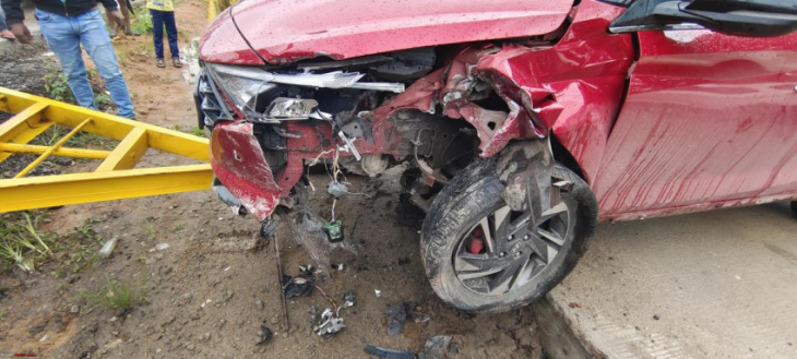 hyundai i20 crash due to tyre burst: disappointing bluelink experience