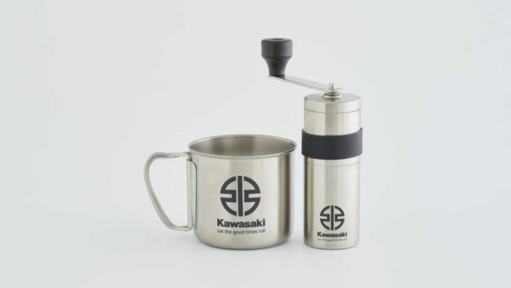 want a z900rs? how about a kawasaki coffee set instead?
