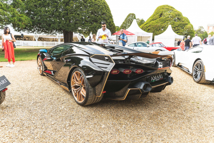 this is a concours where a mclaren f1 isn’t the main event