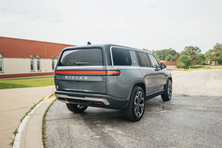 here we go again: rivian r1s ev suv bid to $40,000 over msrp at auction site