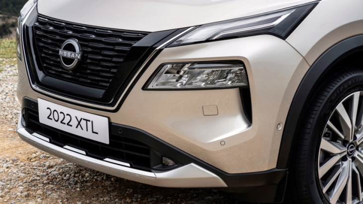 new nissan x-trail: revitalised suv features e-power
