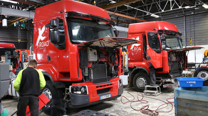renault trucks opens a disassembly line to recycle old rigs