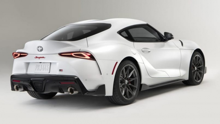 manual sports car heroes! 2023 toyota supra finally joins nissan z, ford mustang and others in offering affordable three-pedal fun