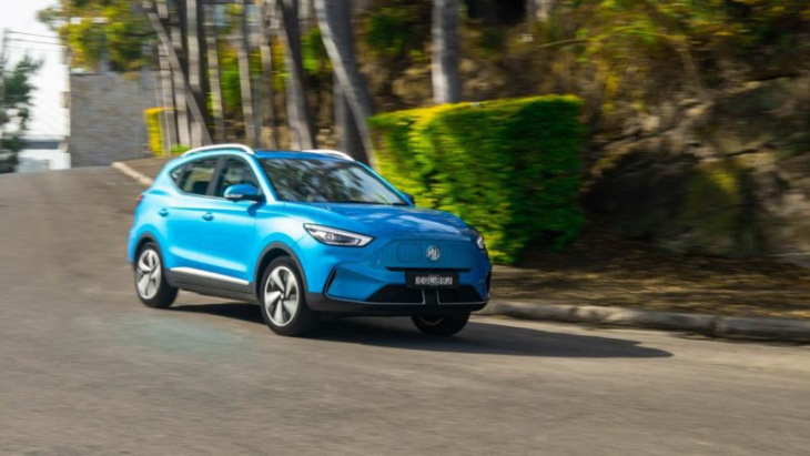 android, mg zs ev first impressions: connected and quiet budget ev