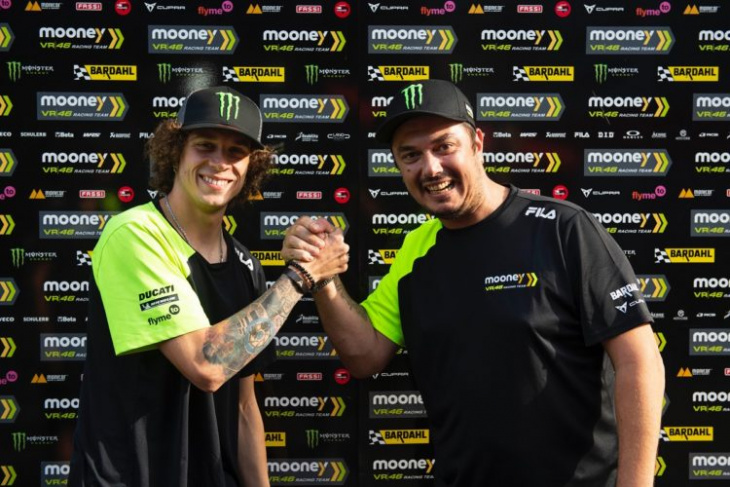 bezzecchi to remain at vr46 for 2023 motogp campaign