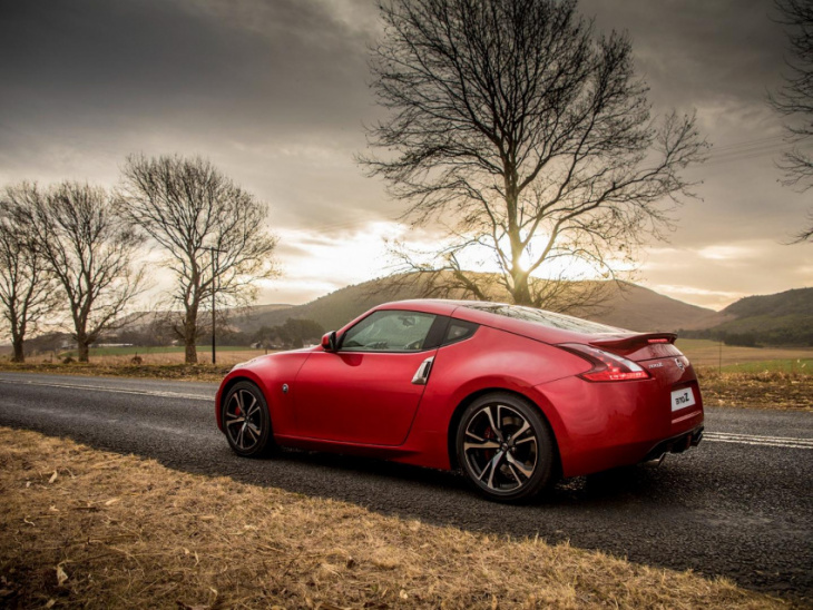 everything you need to know about the nissan 370z