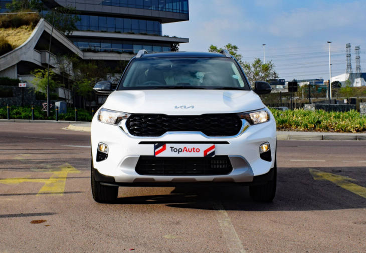 kia sonet turbo review – luxury in the crossover class