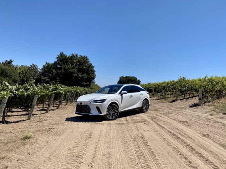 review: 2023 lexus rx cuts the luxury crossover in quarters