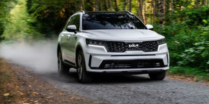 android, consumer reports only recommends 1 kia midsize three-row  suv