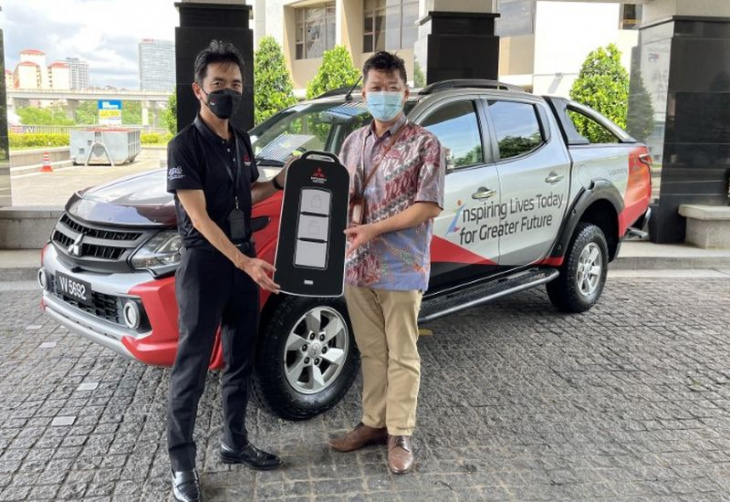 mitsubishi donates triton to national cancer society malaysia