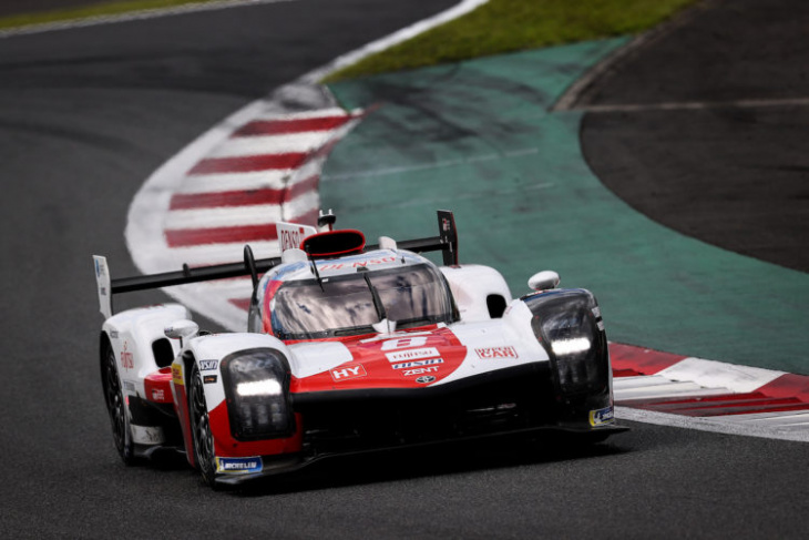 toyotas lead 6 hours of fuji 1-2 at halfway mark