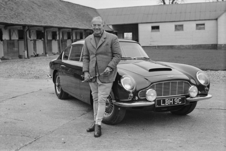 007 things you probably didn’t know about david brown–longtime owner of aston martin