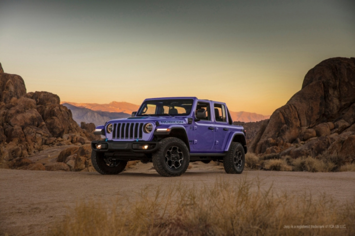 does the 2022 jeep wrangler have a v8 engine?