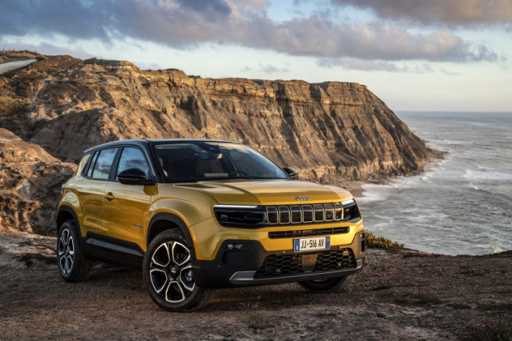 jeep brand reveals 4xe plan to lead global suv electrification