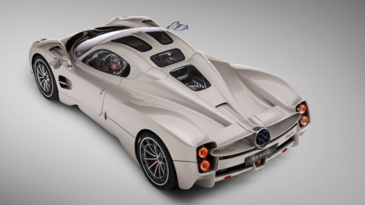 pagani utopia unveiled as supercar brand’s third car