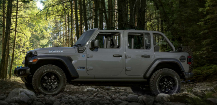 2023 jeep wrangler 4xe plug-in hybrid brings price cut with new willys grade