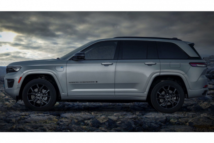 android, jeep debuts 2023 grand cherokee 4xe 30th anniversary edition