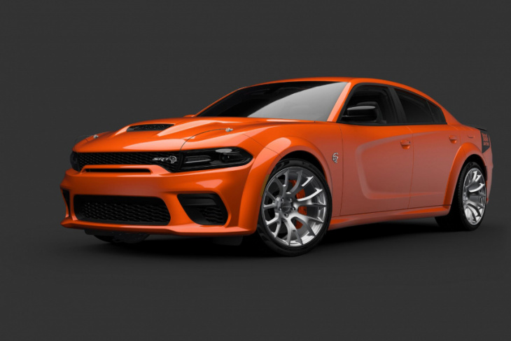 dodge's 807-hp 2023 charger king daytona set to rule the strip
