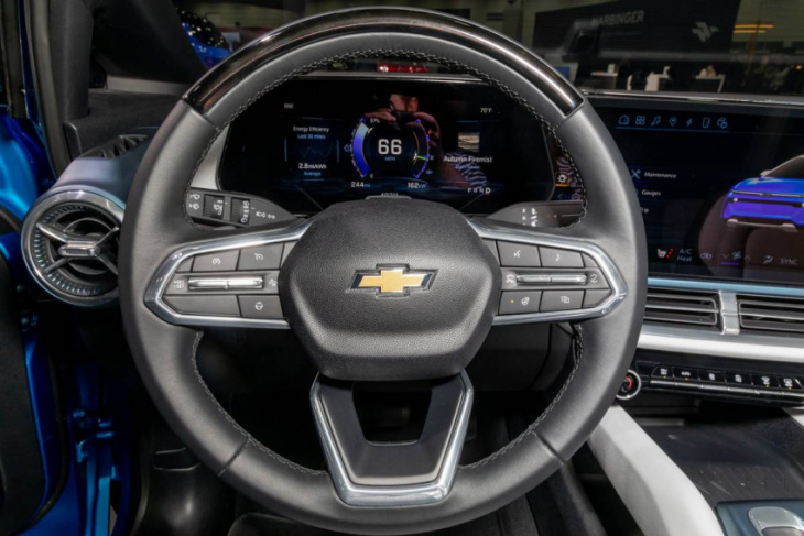 2024 chevrolet equinox ev up close: fighting on multiple fronts