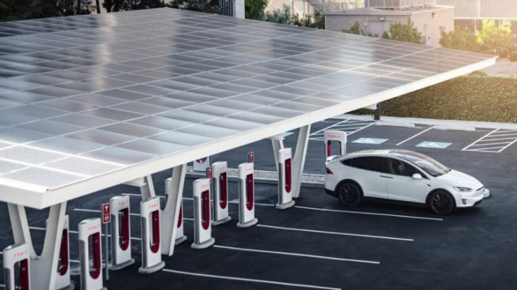 tesla to install first 350kw v4 supercharger with solar and megapack in arizona