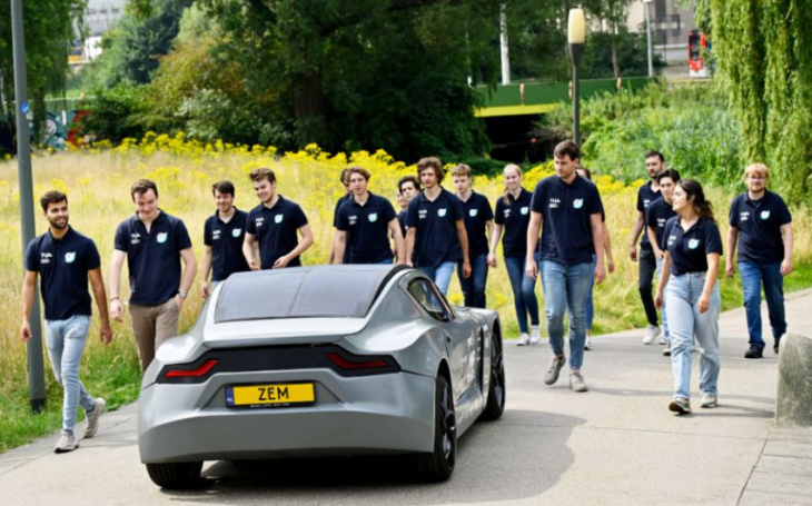 dutch students devise carbon-eating electric vehicle